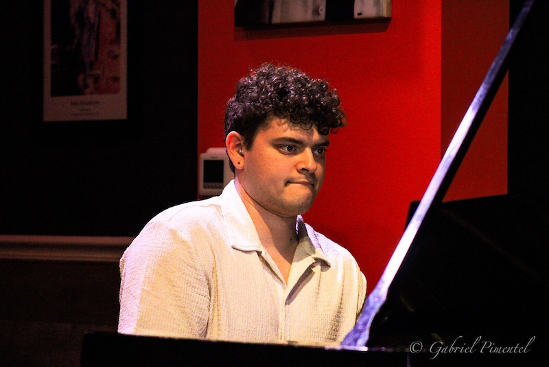 Zach Karp Piano Teacher